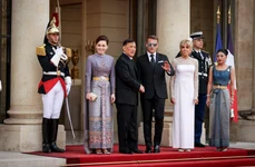 Emmanuel Macron și Brigitte Macron la dineul de stat pentru Regele Rama X al Thailandei și Regina Suthida profimedia 1113389648 jpg
