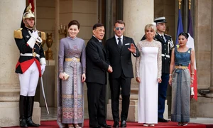 Emmanuel Macron și Brigitte Macron la dineul de stat pentru Regele Rama X al Thailandei și Regina Suthida   profimedia 1113389648 jpg