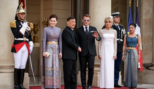 Emmanuel Macron și Brigitte Macron la dineul de stat pentru Regele Rama X al Thailandei și Regina Suthida profimedia 1113389648 jpg