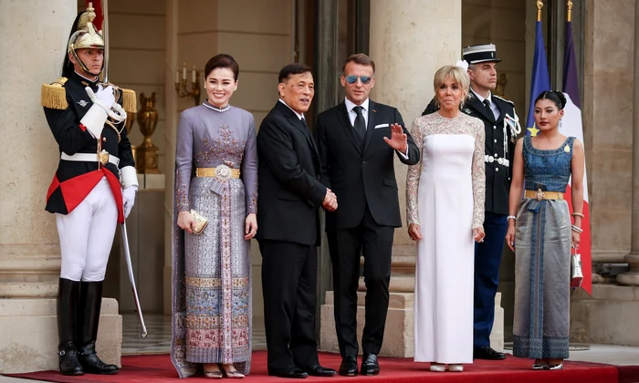 Emmanuel Macron și Brigitte Macron la dineul de stat pentru Regele Rama X al Thailandei și Regina Suthida   profimedia 1113389648 jpg