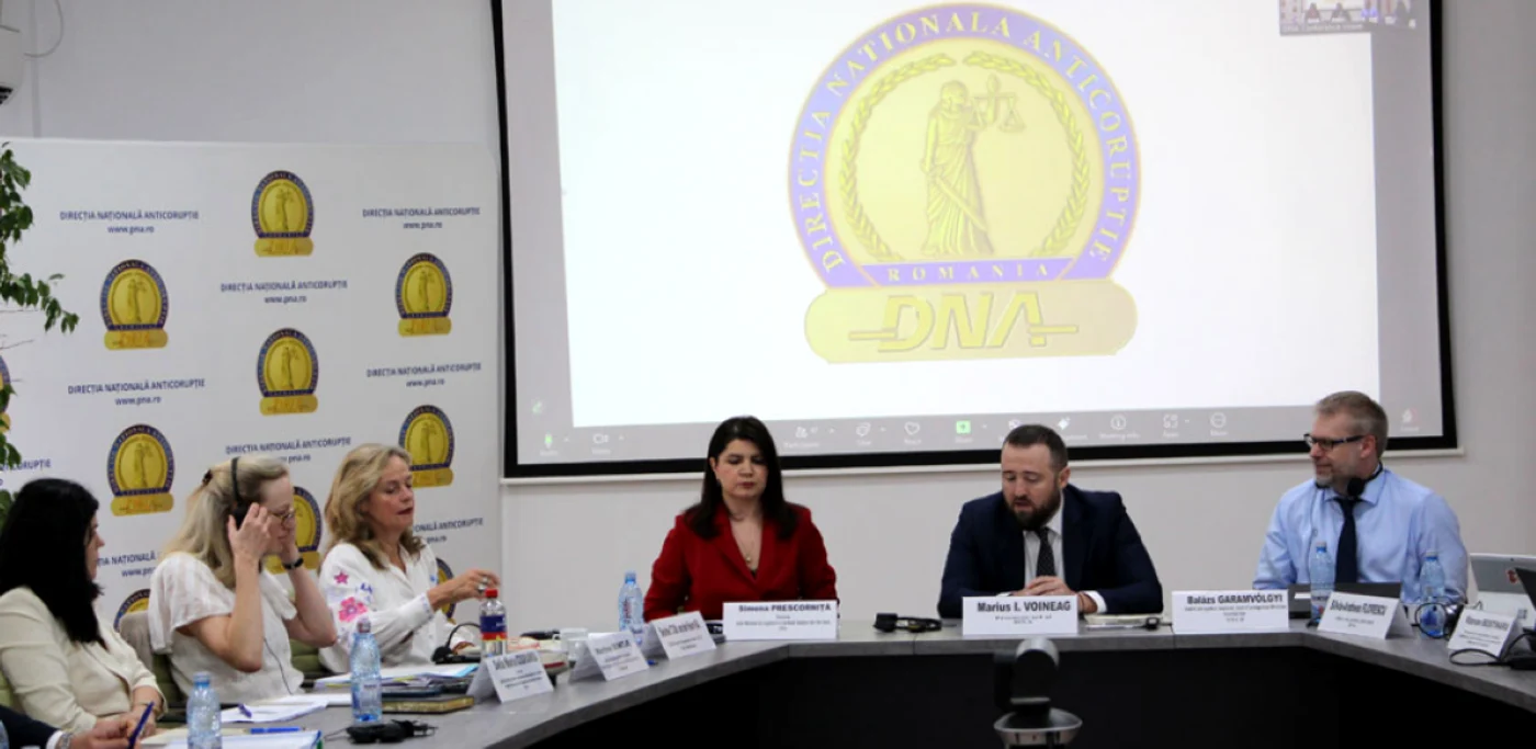 Participanţii la conferinţa DNA au discutat despre mita transfrontalieră. FOTO: DNA