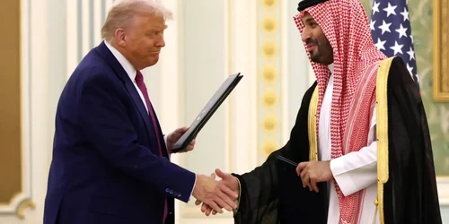 Trump in Arabia saudita foto X jpeg