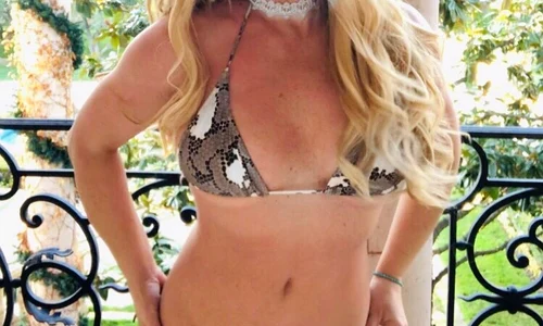 3 britney spears ghips 1 jpg jpeg