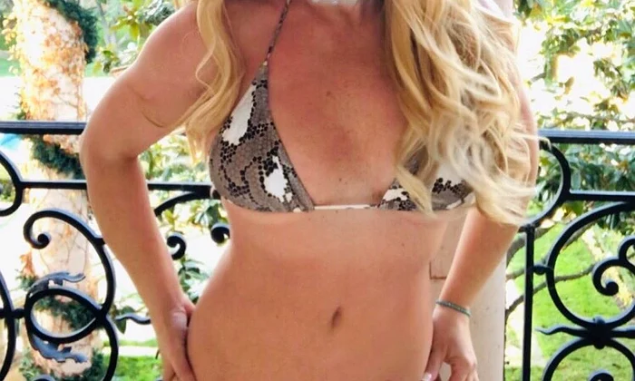 3 britney spears ghips 1 jpg jpeg