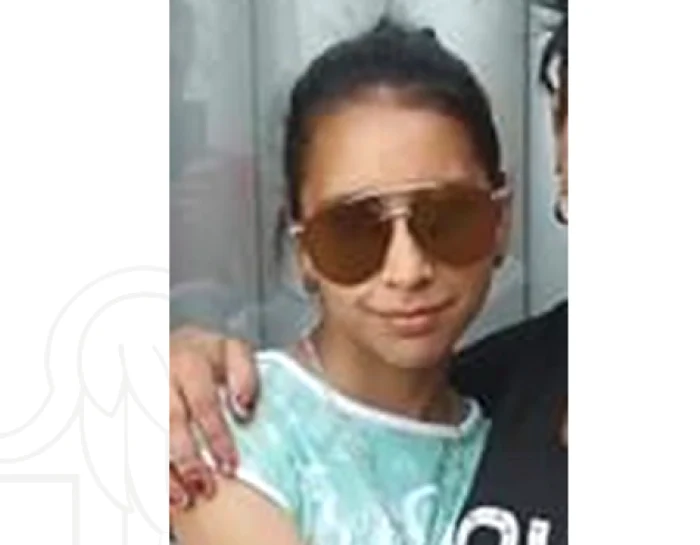 O copilă de 12 ani, din Braşov, este de negăsit. Fata a pleca singură de acasă