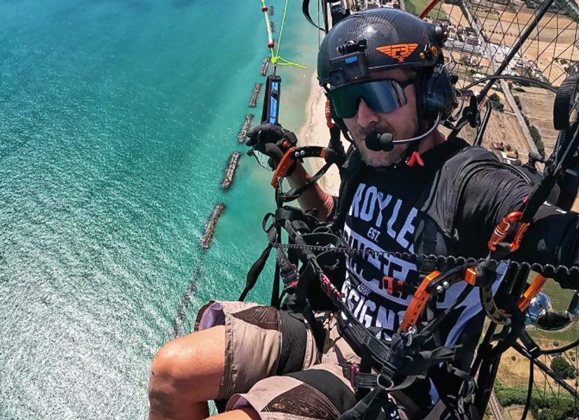 O nouă ipoteză în cazul morții lui Felix Baumgartner: accidentul ar fi fost provocat de o defecțiune tehnică