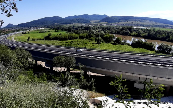 dealul liliecilor autostrada lugoj deva adevarul