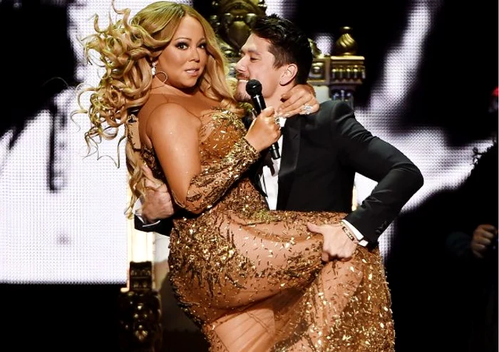 Mariah s-a lăsat pipăită de Bryan în văzul copiilorfoto: Getty Images
