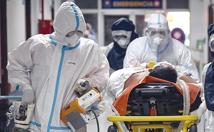 
    76.355 de români sunt infectați cu noul coronavirusFoto: AFP  