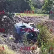 un sofer s a rasturnat cu masina in  Pecineaga in timpul unei urmariri foto ziua de constanta png