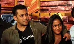 Arpita şi Salman Khan (FOTO FACEBOOK) jpeg