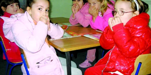 Reşiţa: Copiii de la Grădiniţa numărul 11 stau în frig