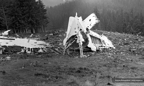 Resturile avionului Tarom prăbușit în Munții Apuseni, în 1970 (© Miklós Telegdi / Azopan CC BY-NC-ND 4.0)