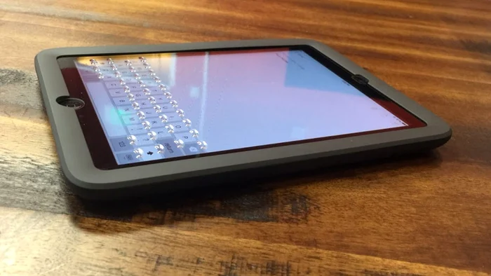 Tastatura Phorm „creşte“ din ecran. FOTO DigitalTrends.com
