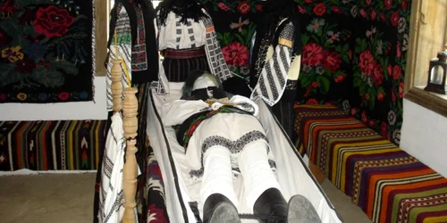 obicei dinainte de inmormantare FOTO amfostacolo.ro