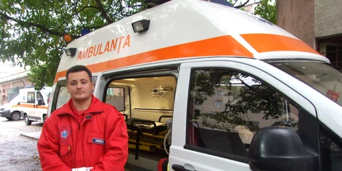 Micuța a ajuns la spital cu o salvare