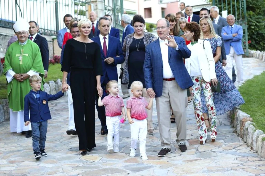 
    Cei doi copii legitimi: Jacques și Gabriellafoto: Hepta  