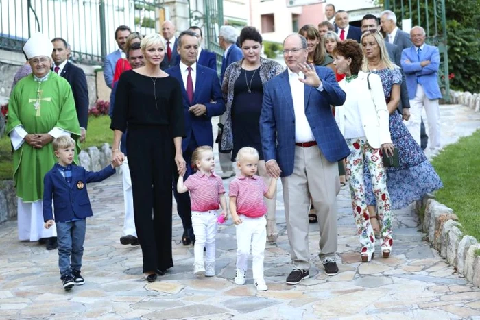 
    Cei doi copii legitimi: Jacques și Gabriellafoto: Hepta  