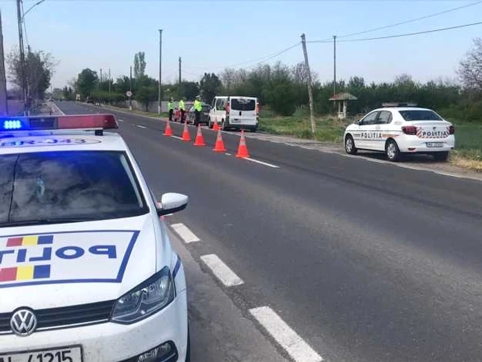 Şoferul le-a prezentat poliţiştilor un permis de conducere fals