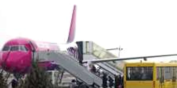 Prezenţa operatorului low-cost pe aeroportul timişorean a stârnit un război între companii