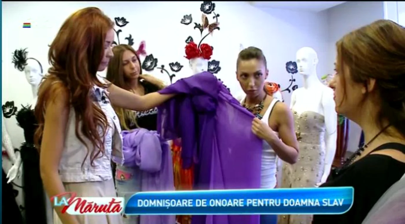 Bianca Drăguşanu şi domnişoarele de onoare