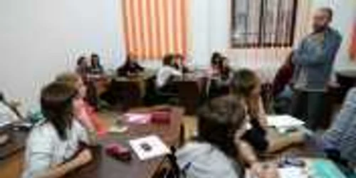 În fiecare săptămână, orele de dirigenţie vor fi susţinute de altă personalitate a urbei