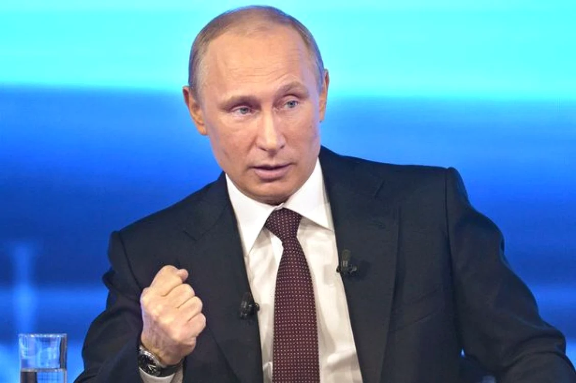 Preşedintele rus Vladimir Putin acuza companiile petroliere de cartel în anul 2011  FOTO Mirror.co.uk