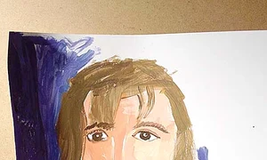 Irina a pictat aceste  autoportrete,  privindu se în oglidă  jpeg