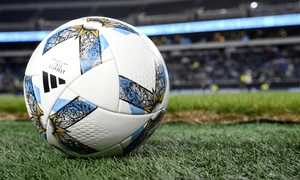 Minge fotbal (EPA) jpg