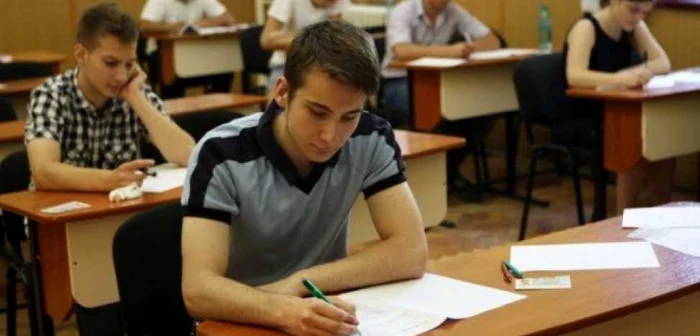 BAC-ul ”de toamnă” de la Olt are loc în cadrul a şase de examinare