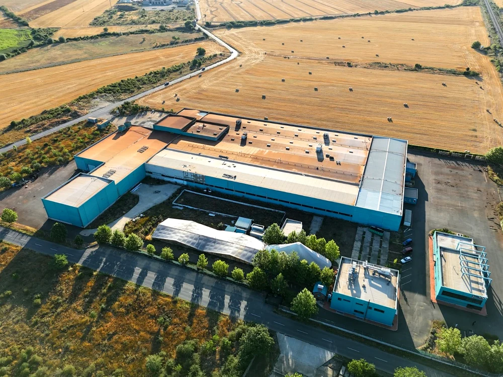 Exteriorul fabricii PAB Arad