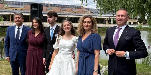 Nuntă în familia Bodnariu FOTO: Titus Corlățean/FB