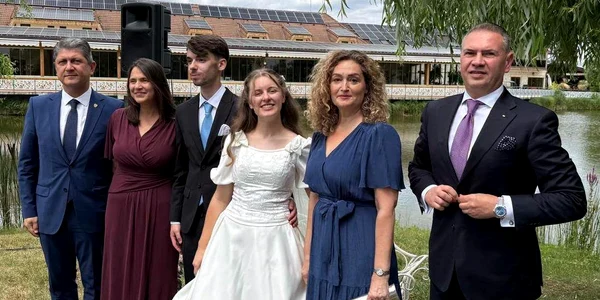 Nuntă în familia Bodnariu FOTO: Titus Corlățean/FB