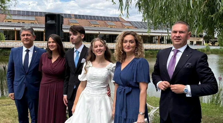 Nuntă în familia Bodnariu/ sursa Facebook 