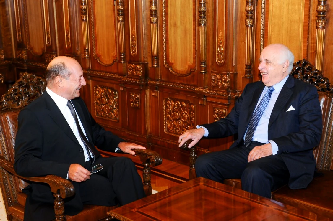Preşedintele României, Traian Băsescu, la întâlnirea de joi cu preşedintele Grupului Bilderberg, vicontele Etienne Davignon FOTO presidency.ro