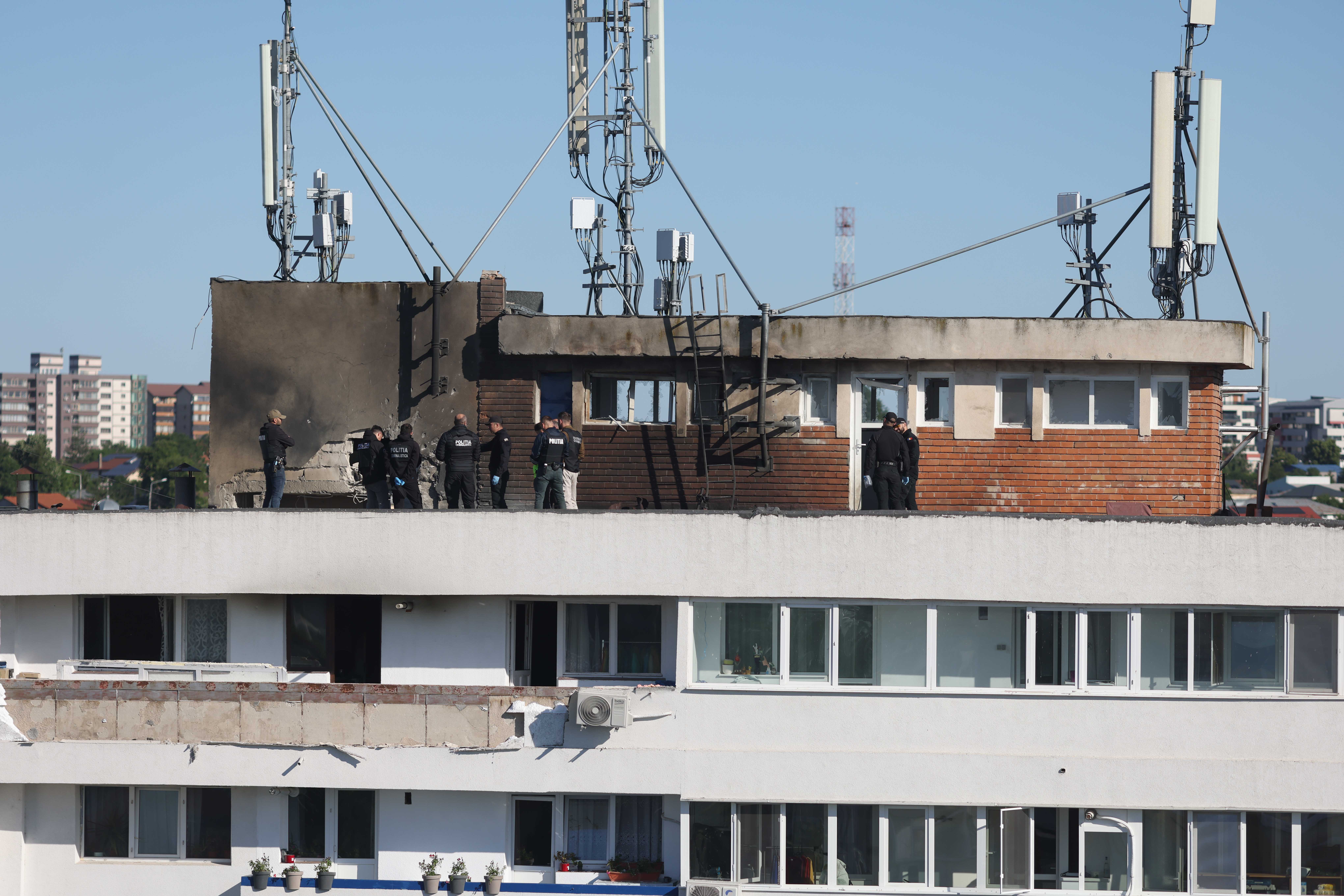Blocul din Galați afectat de prăbușirea dronei rusești FOTO: Inquam Photos