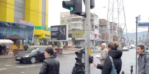 Pietrenii vor putea în curând să schimbe culoarea la semafor