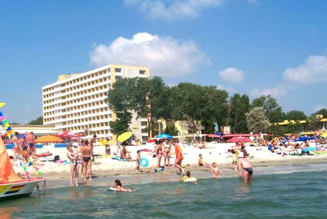 Costurile vacanțelor vor scădea ca urmare a reducerii TVA la alimente și servicii