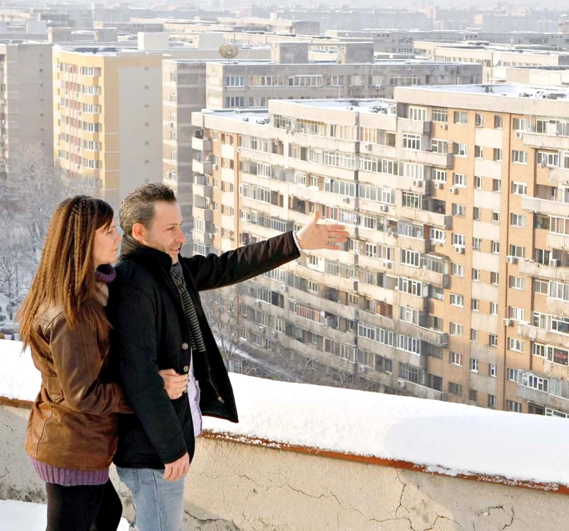 
    Experţii imobiliari spun că se vor  căuta garsonierele şi apartamentele  cu două camere, indiferent de zonă (foto: Dan Bistriţeanu)  