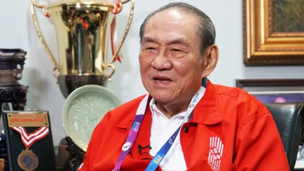 A murit indonezianul care deține clubul de fotbal Como. Averea fraților Hartono, ridicată din afaceri cu țigări