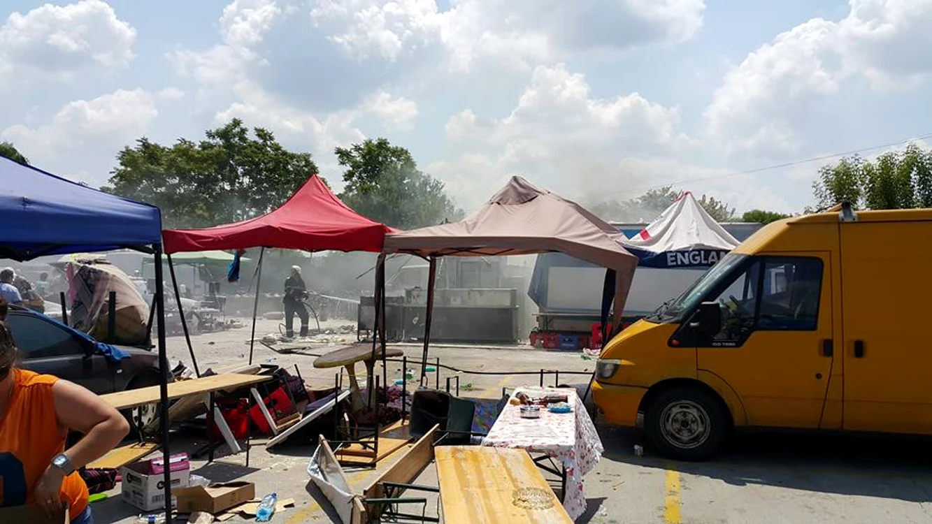 
    Martorii au postat imediat imagini de la locul exploziei pe rețelele de socializare  