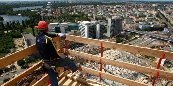 Piața imobiliară rămâne înghețată și în 2012