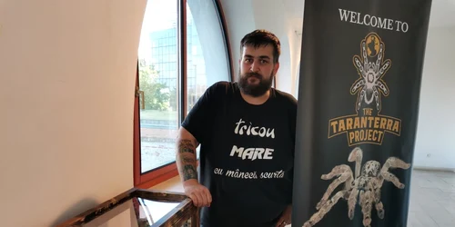 Bogdan Biriş colecţionează păianjeni FOTO Ş.Both