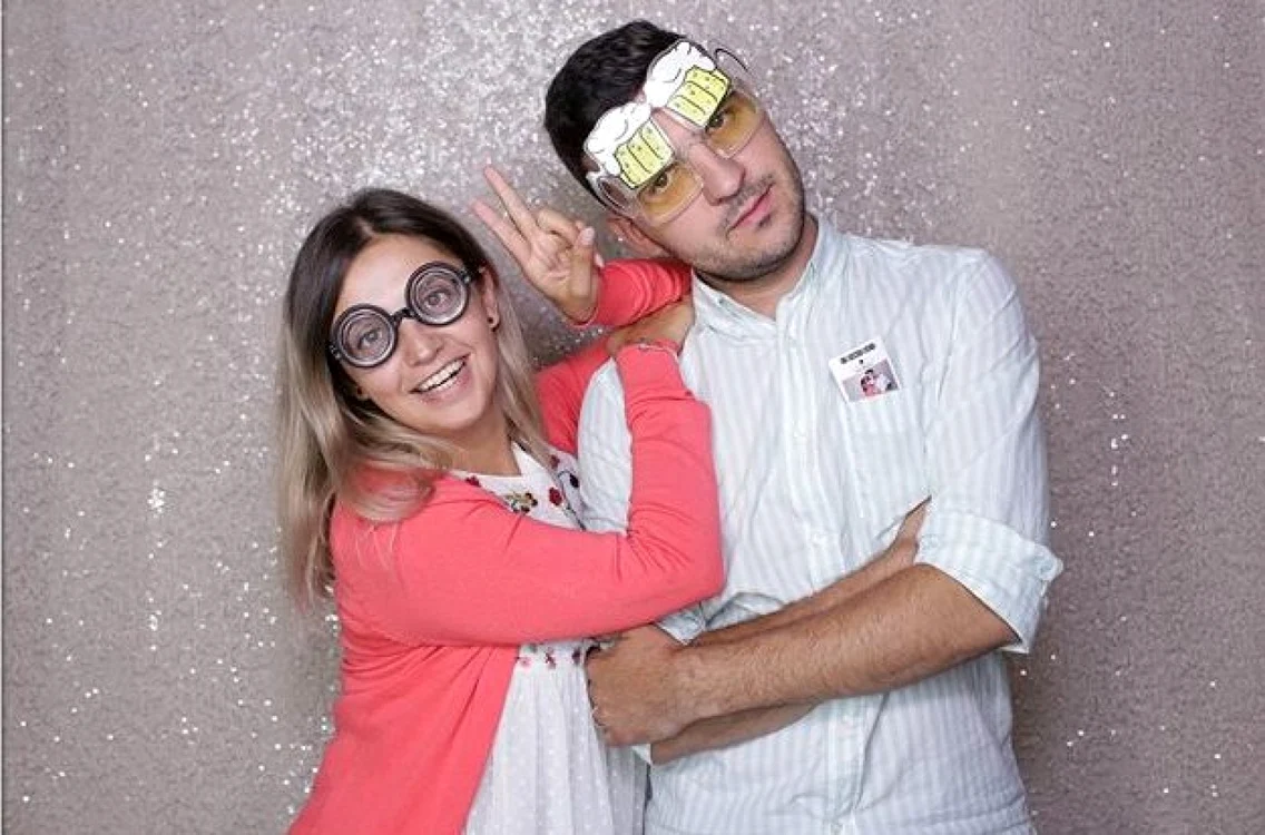 Tinerii cred că familia îi ajută în dezvoltarea personală şi nu şcoala FOTO: Arhivă
