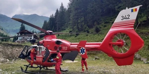 salvamont arges elicopter smurd