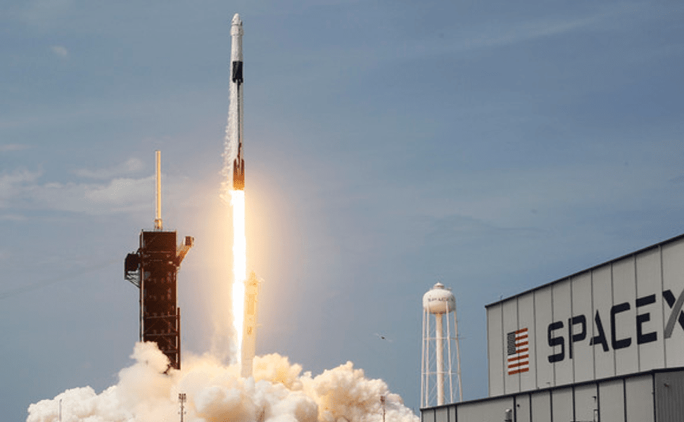 SpaceX pregăteşte o primă lansare test a celei mai mari rachete din lume