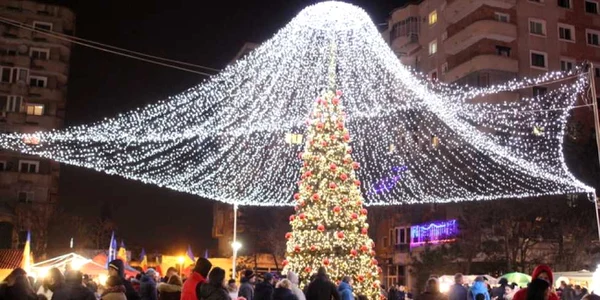 iluminat festiv hunedoara
