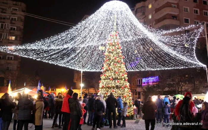 iluminat festiv hunedoara