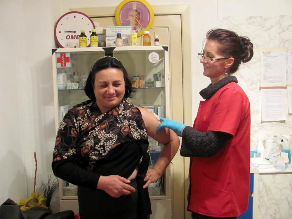Ileana Firfirică s-a vaccinat antigripal