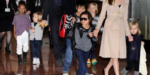 angelina si copiii AFP